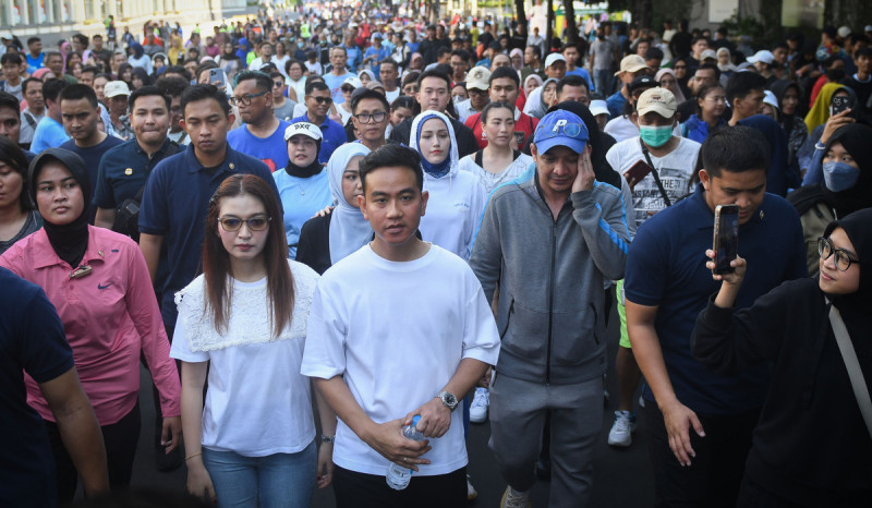 Bawaslu Nyatakan Bagi-bagi Susu oleh Gibran saat CFD Melanggar Hukum