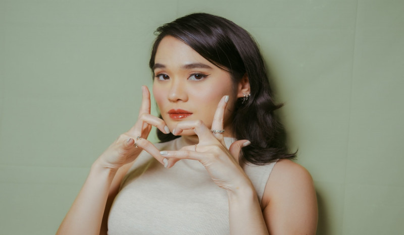 Sheryl Sheinafia Menolak Kembali ke Hubungan Masa Lalu Lewat Single Threepeat