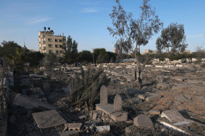 Israel Acak-Acak Kuburan, Curi Mayat di Gaza Selatan