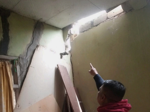 Gempa Sumedang, Satu Rumah di Cisarua Rusak