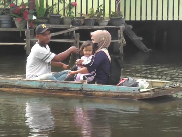 Sebulan Banjir Landa Muaro Jambi, Rumah dan Sekolah Terendam