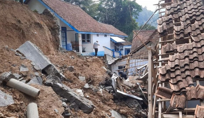 Awas, Cuaca Ekstrem Kembali Melanda Sejumlah Daerah di Jawa Tengah