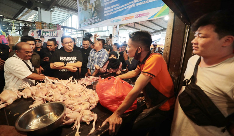 Anies Tekankan Pentingnya Pasar Tradisional