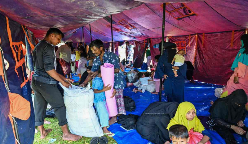  Warga Menolak Rencana Pemindahan 137 Pengungsi Rohingya Ke Gedung PMI Aceh