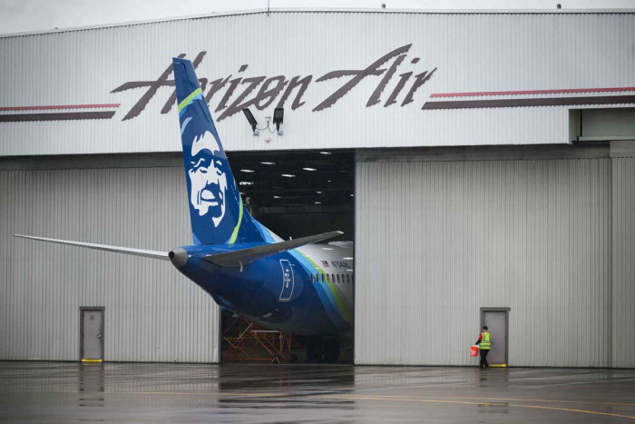 CEO Boeing Akui Kesalahan pada Insiden Alaska Airlines, Berjanji Keterbukaan Penuh