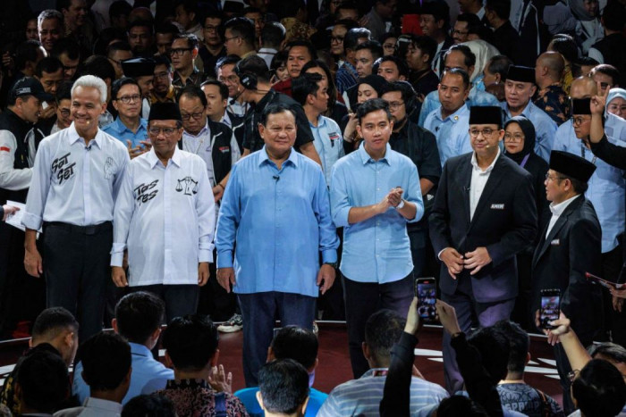 Prabowo Berpotensi Terbebani di Debat Ketiga, Anies dan Ganjar Dimudahkan