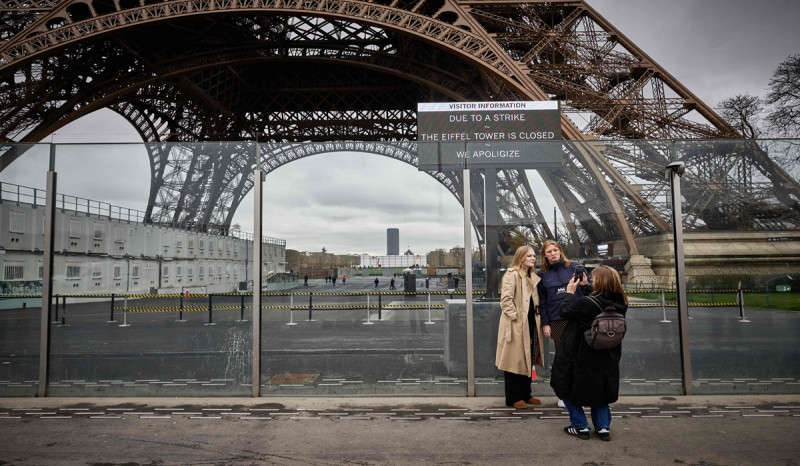 Aksi Mogok Karyawan Berlanjut ke Hari Kedua, Menara Eiffel Kembali Ditutup