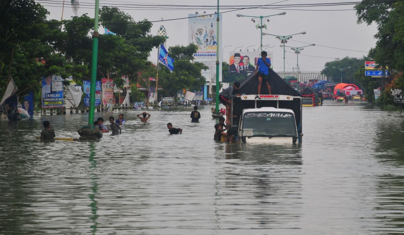 108 TPS Tunda Pemilu Akibat Banjir Demak