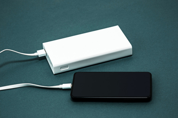 7 Power Bank Terbaik 2024, Kapasitas Jumbo Desain Elegan!