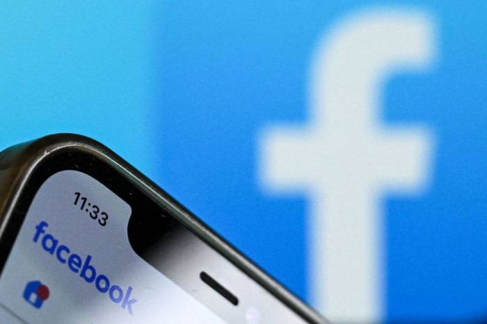 Perjalanan Dua Dekade Facebook: Dominasi Sosial dan Kontroversi