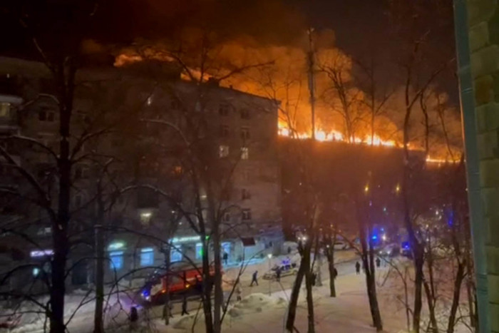 400 Orang Dievakuasi Akibat Kebakaran Besar di Moskow