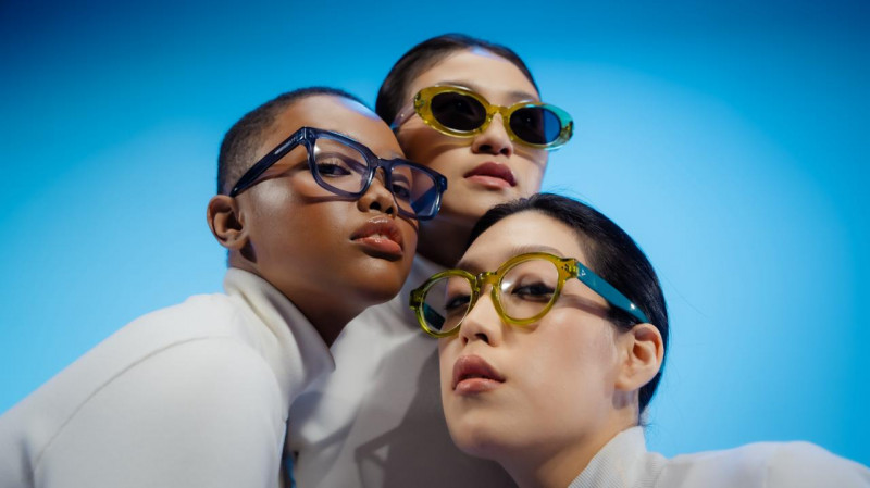 Selain Bergaya Modern, Kacamata Harus Utamakan Kesehatan Mata 