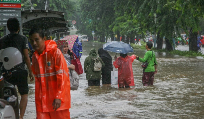 Terus Bertambah, 38 Ruas Jalan dan 8 RT di Jakarta Terendam Banjir, Ini Daftarnya