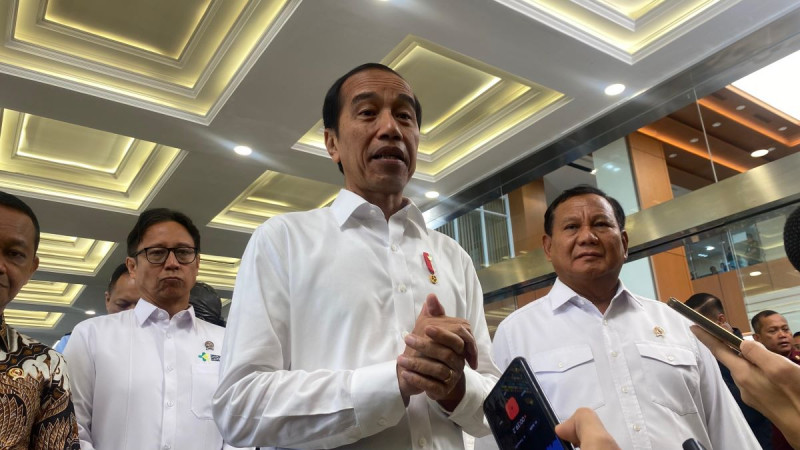 Soal Pertemuan dengan Surya Paloh, Jokowi: Saya hanya Jadi Jembatan