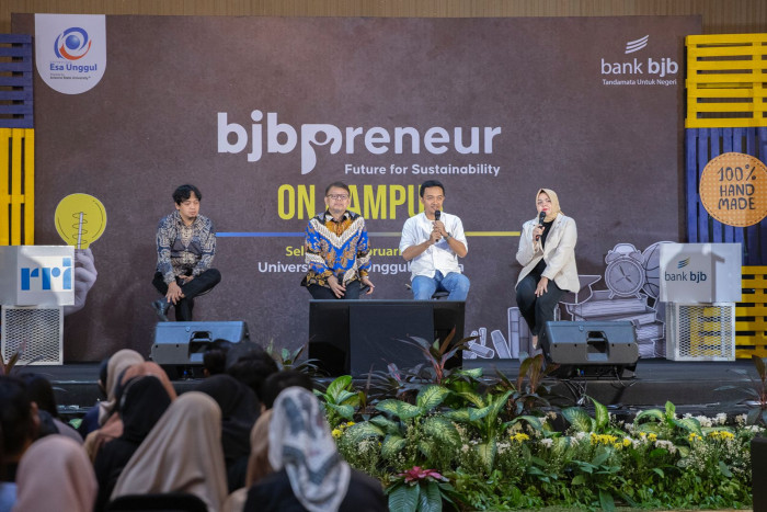 BjbPreneur on Campus Universitas Esa Unggul: Rancang Konsep Sustainability Business 