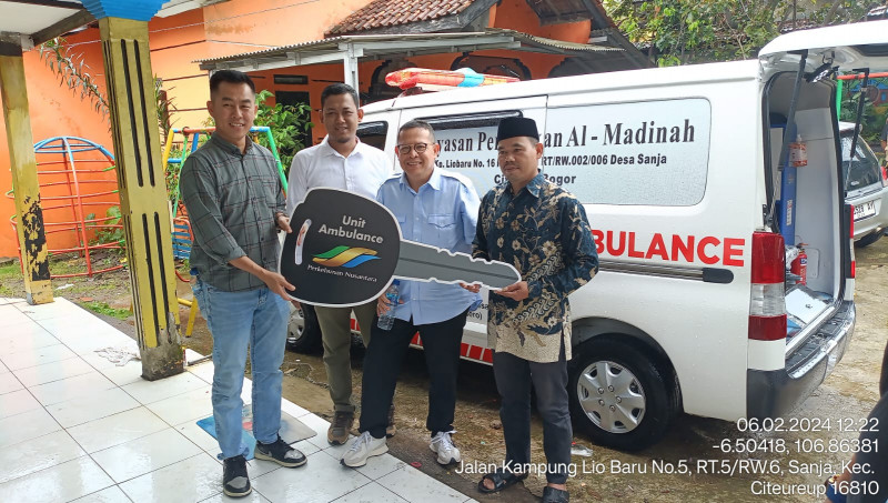 PT Perkebunan Nusantara III Serahkan Bantuan Ambulans untuk Yayasan Al-Madinah