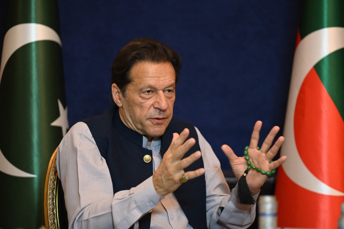 Imran Khan Ditinggalkan Koalisi Shehbaz Sharif