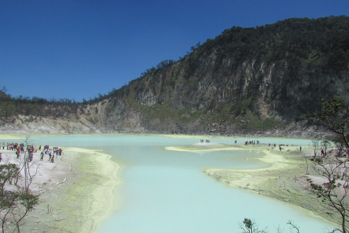 Wisata Kawah Putih Ciwidey Bandung, Sejuk Indahnya Bak Negeri Dongeng