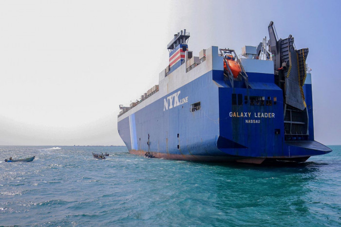 Kapal Dagang Dilanda Rudal di Dekat Pantai Yaman