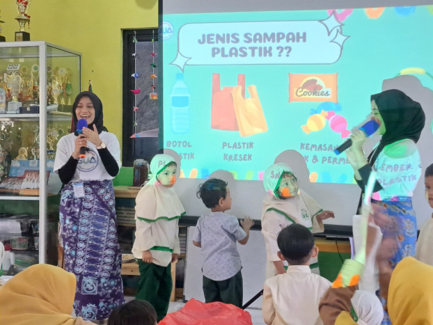 Komunitas GUA Edukasi Praktik Guna Ulang kepada Murid TK 