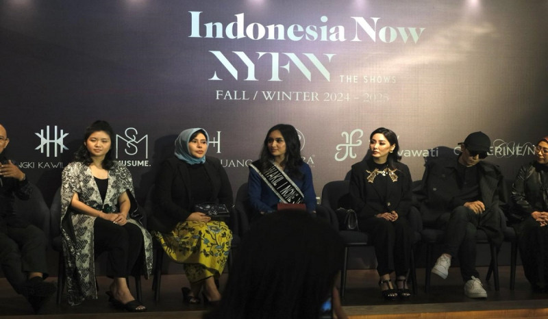 Tampil di New York Fashion Week 2024, Jenama Tas Indonesia Ini Bawa Kearifan Kain Nusantara