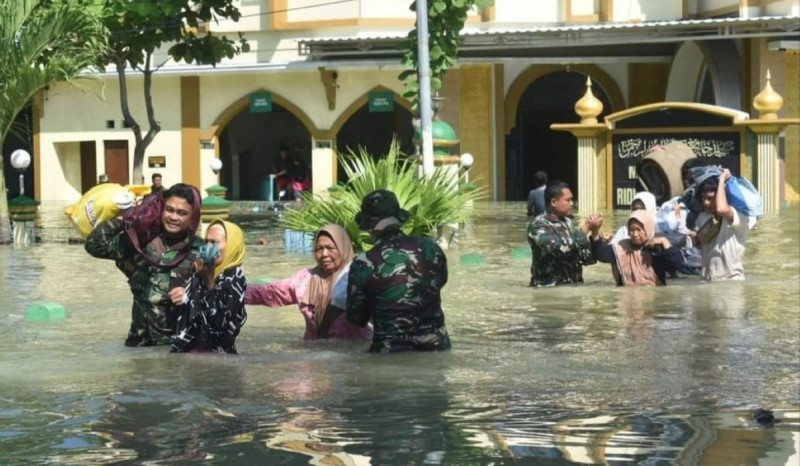 Jumlah Pengungsi Banjir Demak Bertambah Menjadi 11.400 Jiwa