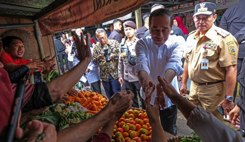 Giat Berikan Bansos Jelang Pemilu, Presiden Jokowi Sebut Telah Disetujui DPR