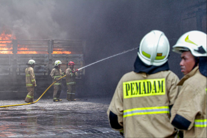 DKI Jakarta Kekurangan Petugas Pemadam Kebakaran