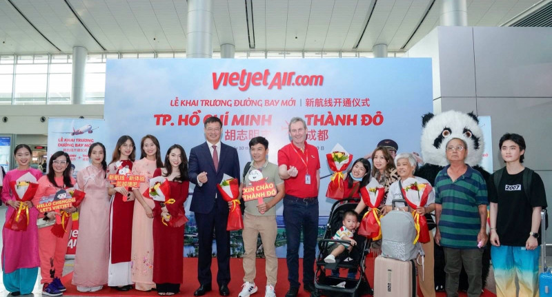 Perluas Jaringan Penerbangan Vietnam-Tiongkok, Vietjet Buka Rute Ho Chi Minh City - Chengdu 