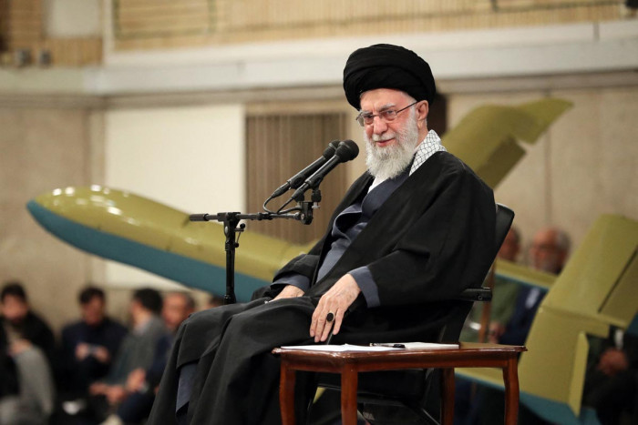Meta Hapus Akun Instagram dan Facebook Khamenei Iran