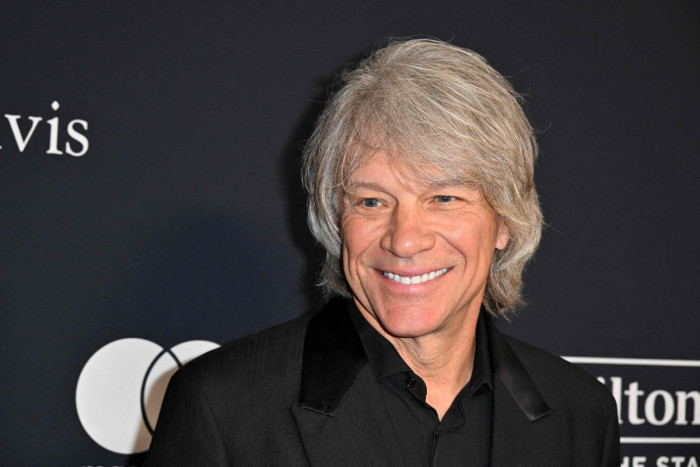 Aktif Pada Kegiatan Filantropi, Jon Bon Jovi Dianugerahi MusiCares Person of the Year