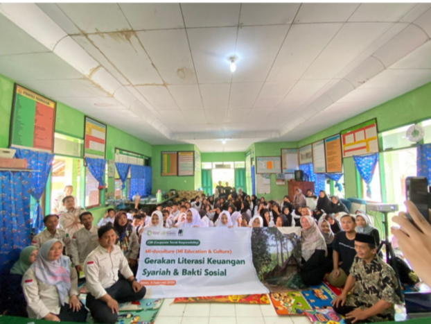 Dua Sekolah Muhammadiyah di Leuwidamar Terima Bantuan Muamalat Institute