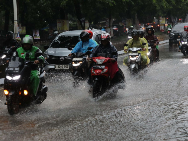 Hujan Deras, 13 RT di Jakarta Terendam Banjir