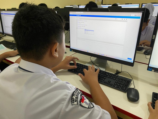 Belajar Jadi Programmer Mulai dari SMP di Sekolah Yayasan Pendidikan Telkom Bandung
