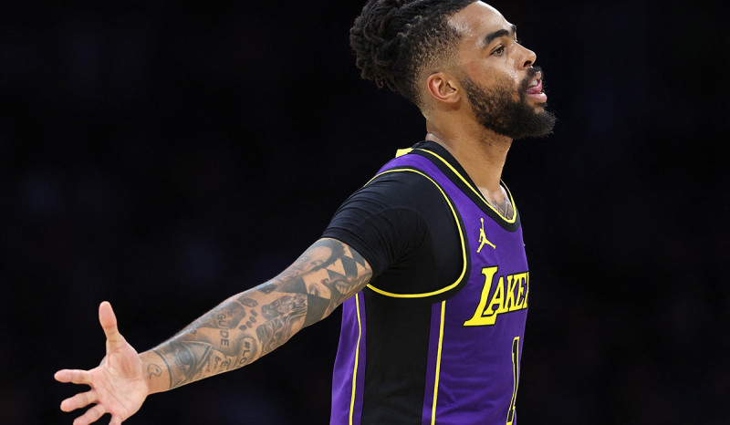 D'Angelo Russell Bawa Lakers Kalahkan Bucks