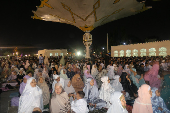 Malam Pertama Tarawih, Ribuan Jemaah Padati Masjid Raya Baiturrahman Banda Aceh