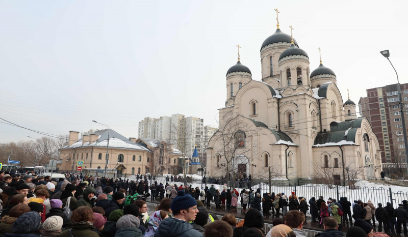 Ribuan Pelayat Hadiri Pemakaman Navalny di Moskow