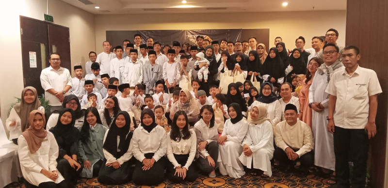 Ramadan Berbagi Cinta Bersama Anak Yatim Piatu dan Dhuafa di Hotel Best Western Premier La Grande Bandung.