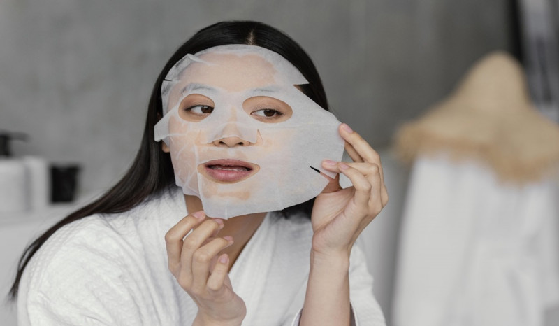Treatment Mudah di Rumah dengan Implora Essential Sheet Mask