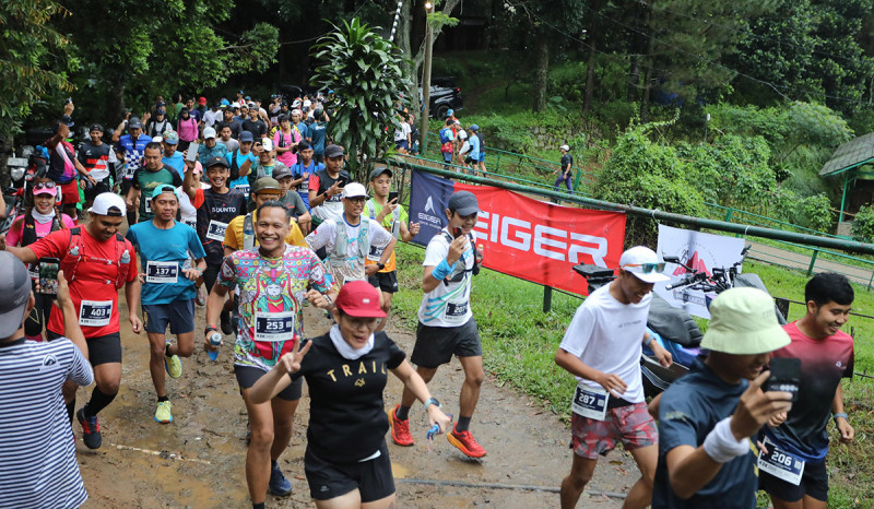 Septiana dan Sobari Juarai Posrunners Trail Marathon Challenge 2024