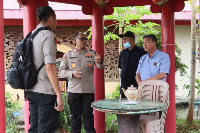 Polisi Kembali Olah TKP Selidiki Motif Bunuh Diri Sekeluarga