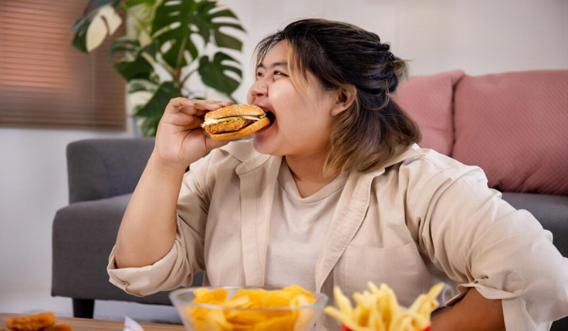 Obesitas Bisa Dicegah dengan Mindful Eating