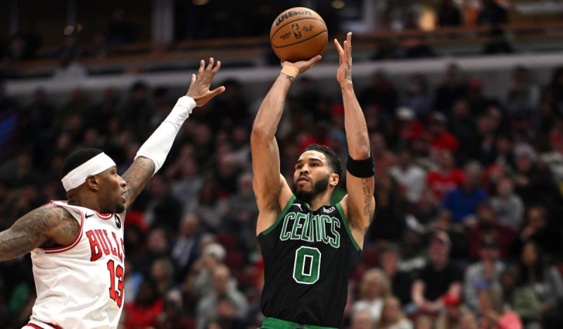 Jayson Tatum, Sam Hauser, Al Horford Memimpin Boston Celtics Kalahkan Chicago Bulls