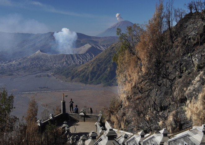 2 Gunung Api, Semeru dan Dukono, Erupsi Hari ini