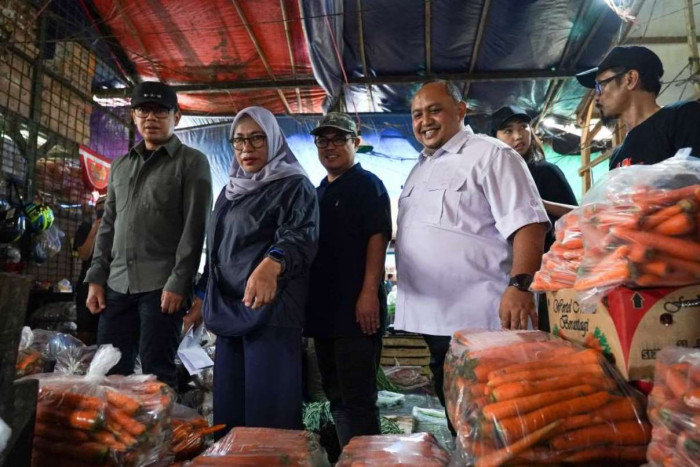 Pastikan Harga Pangan Stabil, Forkopimda Kota Bogor Tinjau Pasar Tekum