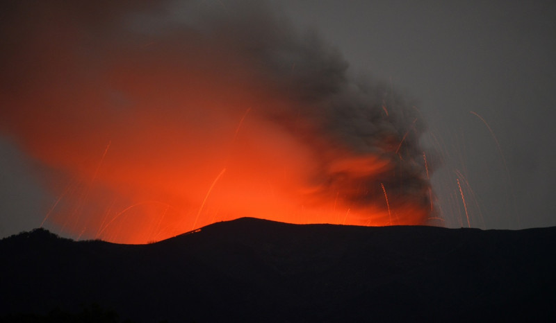 Gunung Marapi Kembali Meletus, Total 60 Kali dalam Sebulan