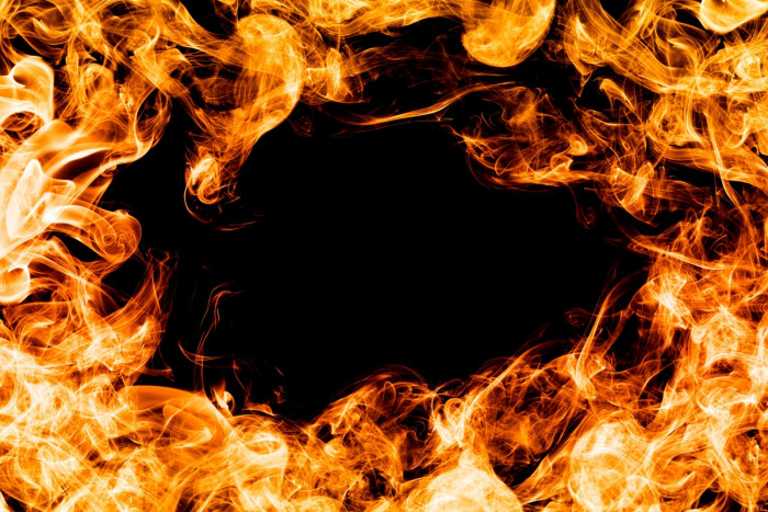Kebakaran Hebat Kembali Melanda PT Makmur Jaya Plastindo di Batam, Alat Berat Dikerahkan