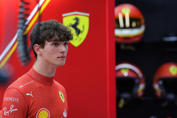 Bintang Baru Ferrari, Oliver Bearman, Cemerlang di Debut F1