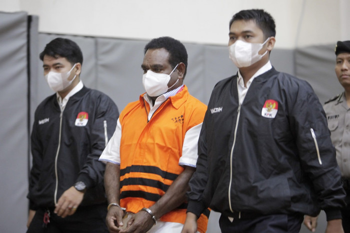 Eks Kadis PUPR Papua Gerius One Yoman Divonis Penjara 4 Tahun, 8 Bulan