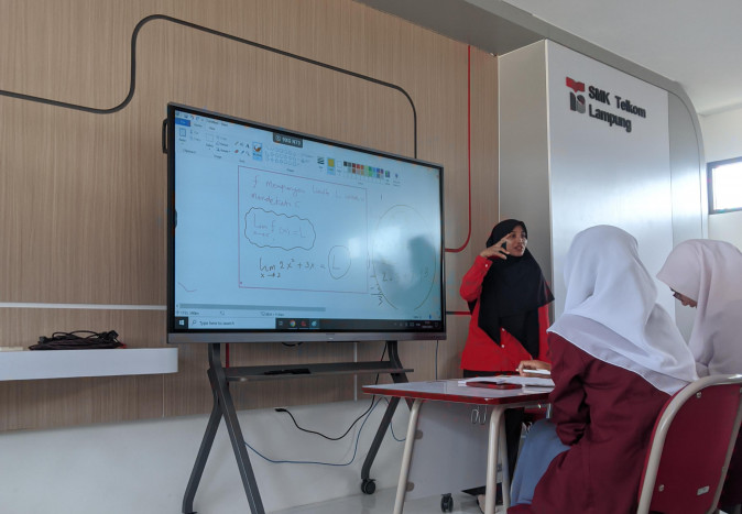 Yayasan Pendidikan Telkom Bandung Tingkatkan Mutu Sekolah